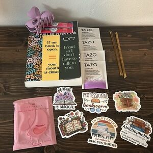 Delux- Blind Date, with a book!